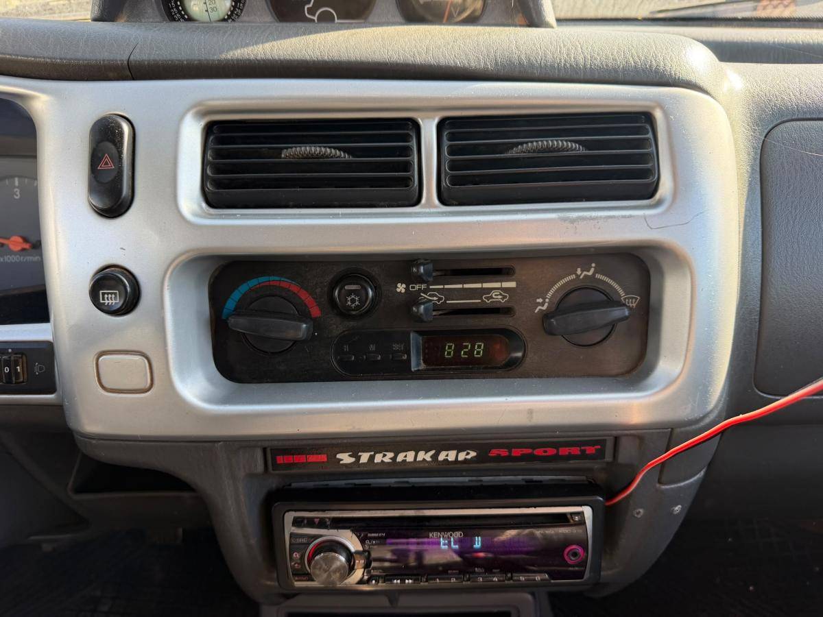 mitsubishi-l200-2000-diesel-2477cc