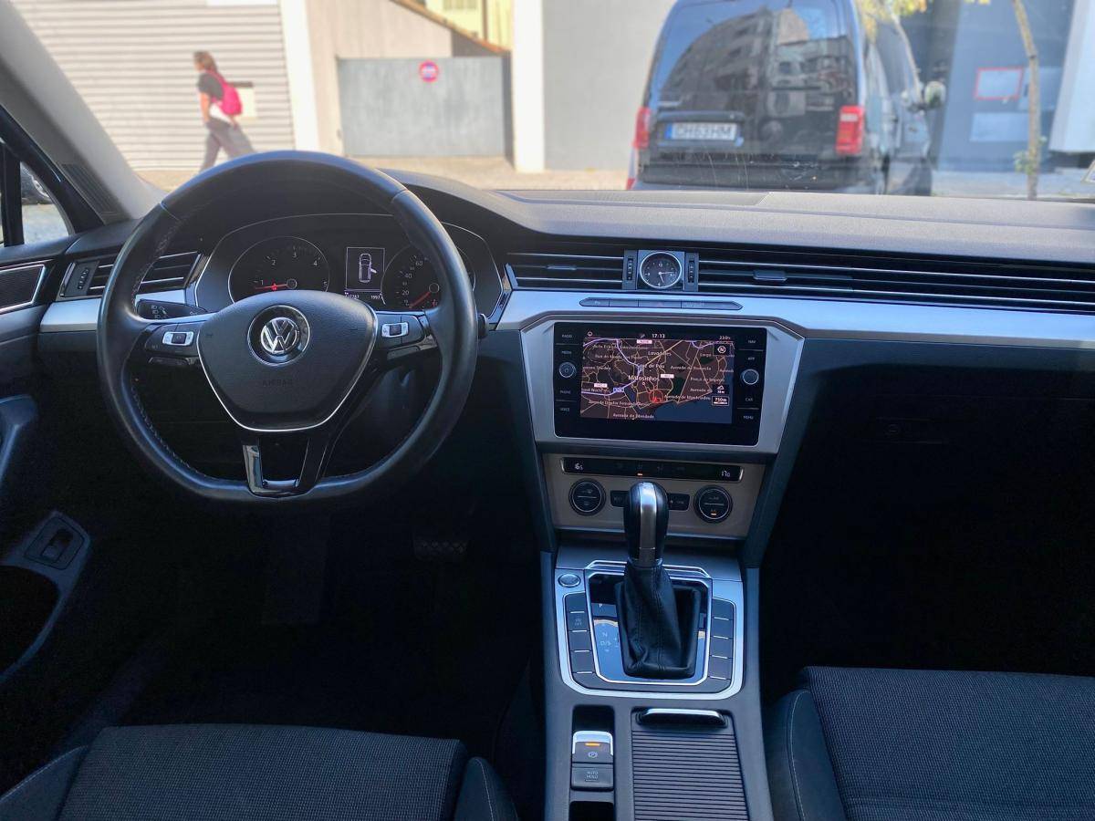 volkswagen-passat-variant-2018-diesel-1968cc