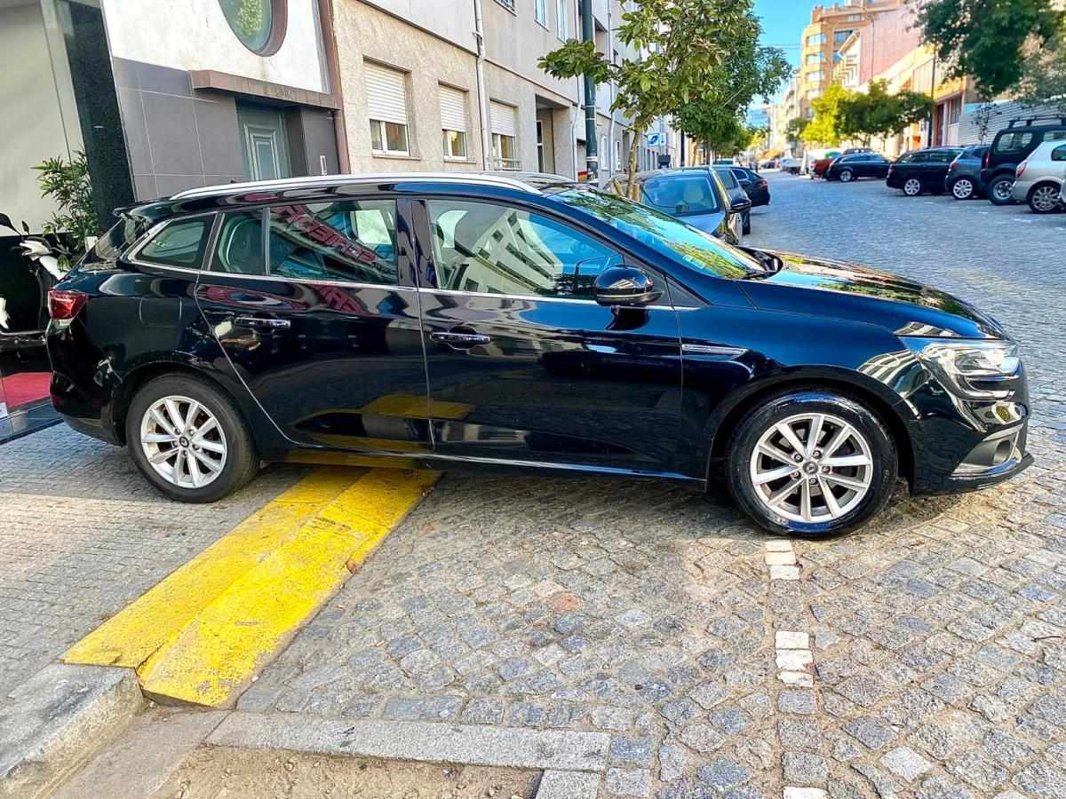 renault-megane-sport-tourer-2016-diesel-1461cc