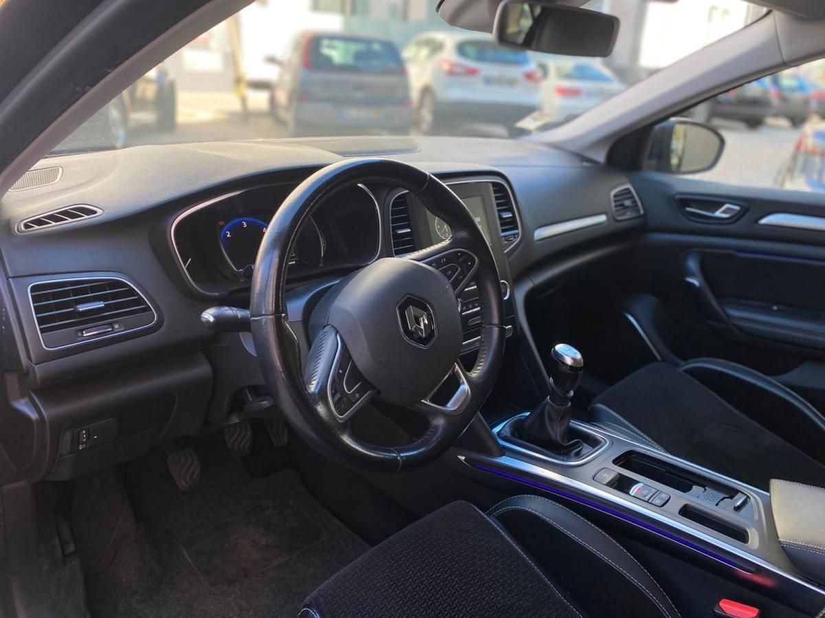 renault-megane-sport-tourer-2016-diesel-1461cc