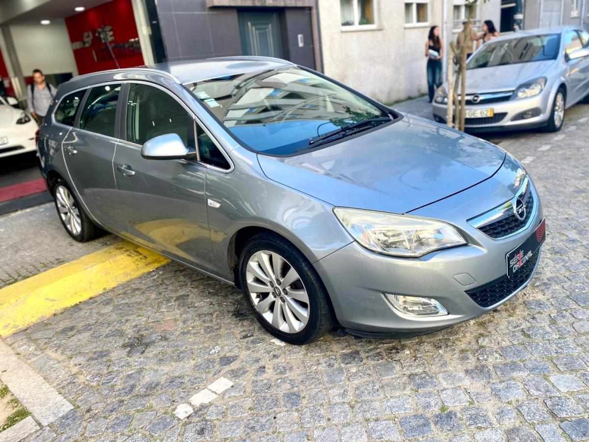 opel-astra-sport-tourer-2011-diesel-1248cc