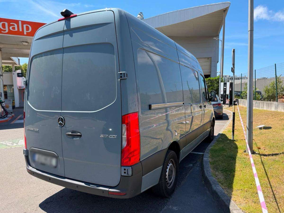 mercedes-benz-sprinter-2022-diesel-1950cc