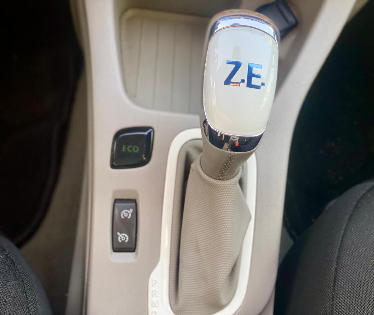 renault-zoe-2018-eletrico-500cc