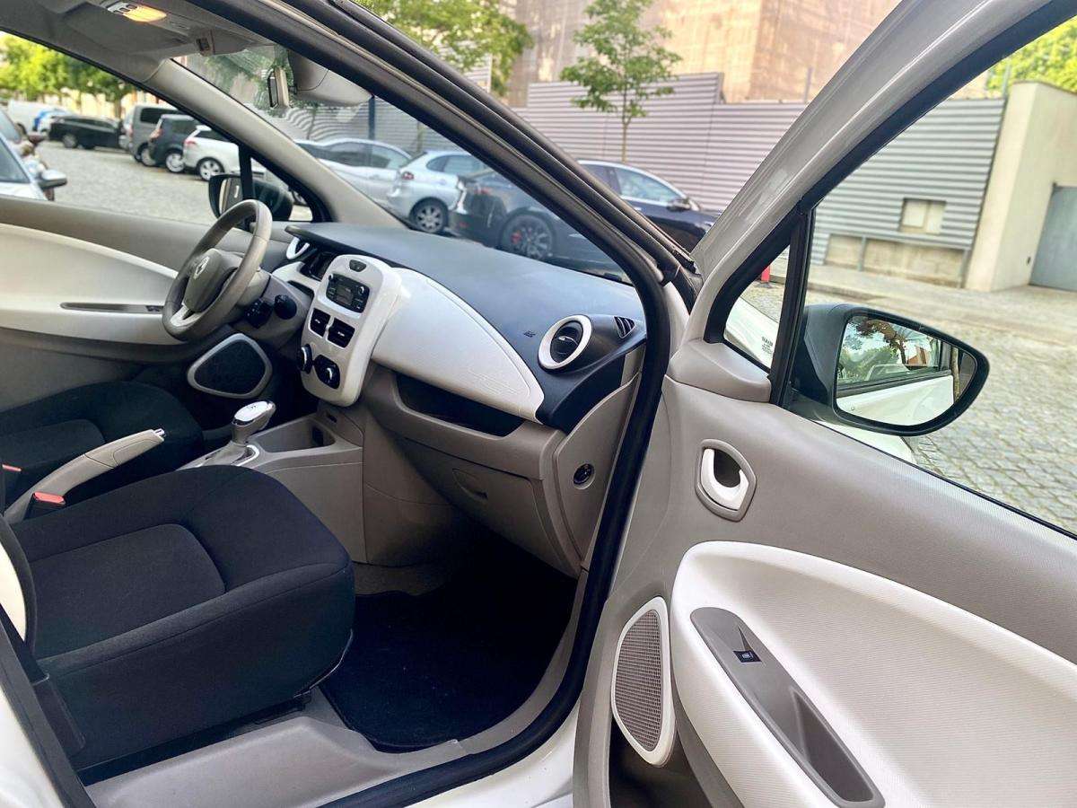 renault-zoe-2018-eletrico-500cc
