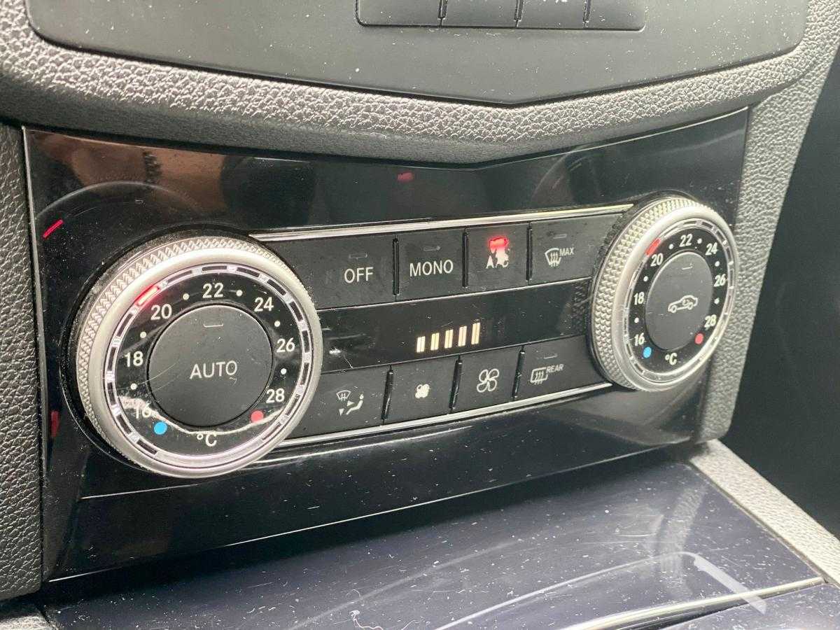 mercedes-benz-classe-c-2008-diesel-2148cc