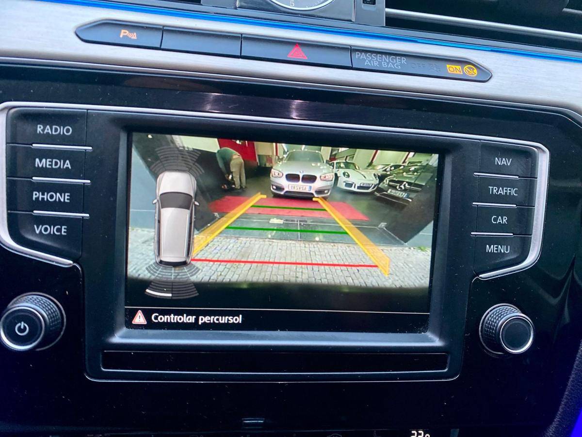 volkswagen-passat-variant-2015-diesel-1968cc