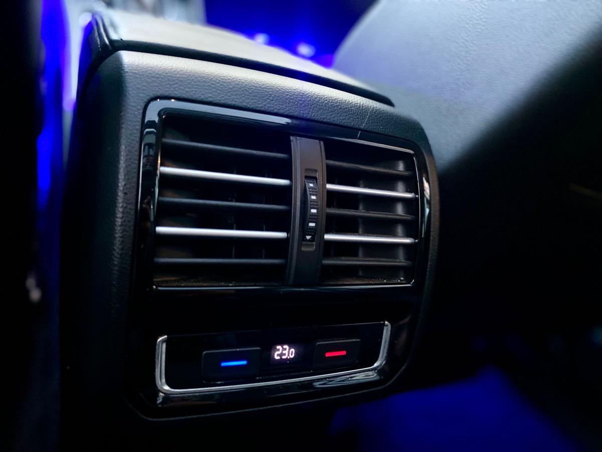 volkswagen-passat-variant-2015-diesel-1968cc
