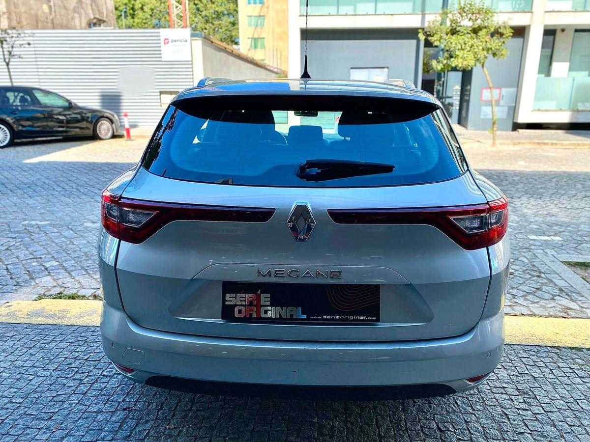 renault-megane-sport-tourer-2017-diesel-1461cc