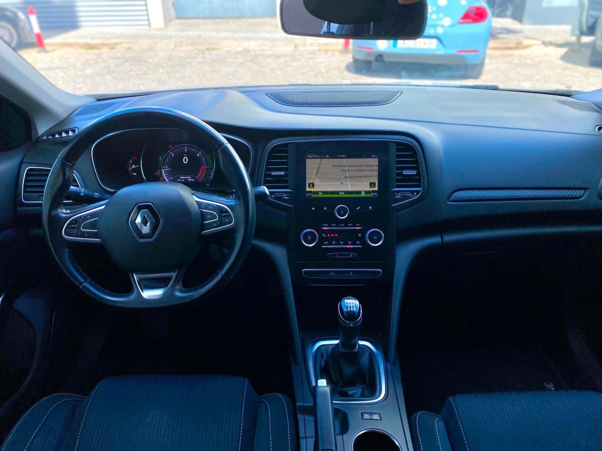 renault-megane-sport-tourer-2017-diesel-1461cc