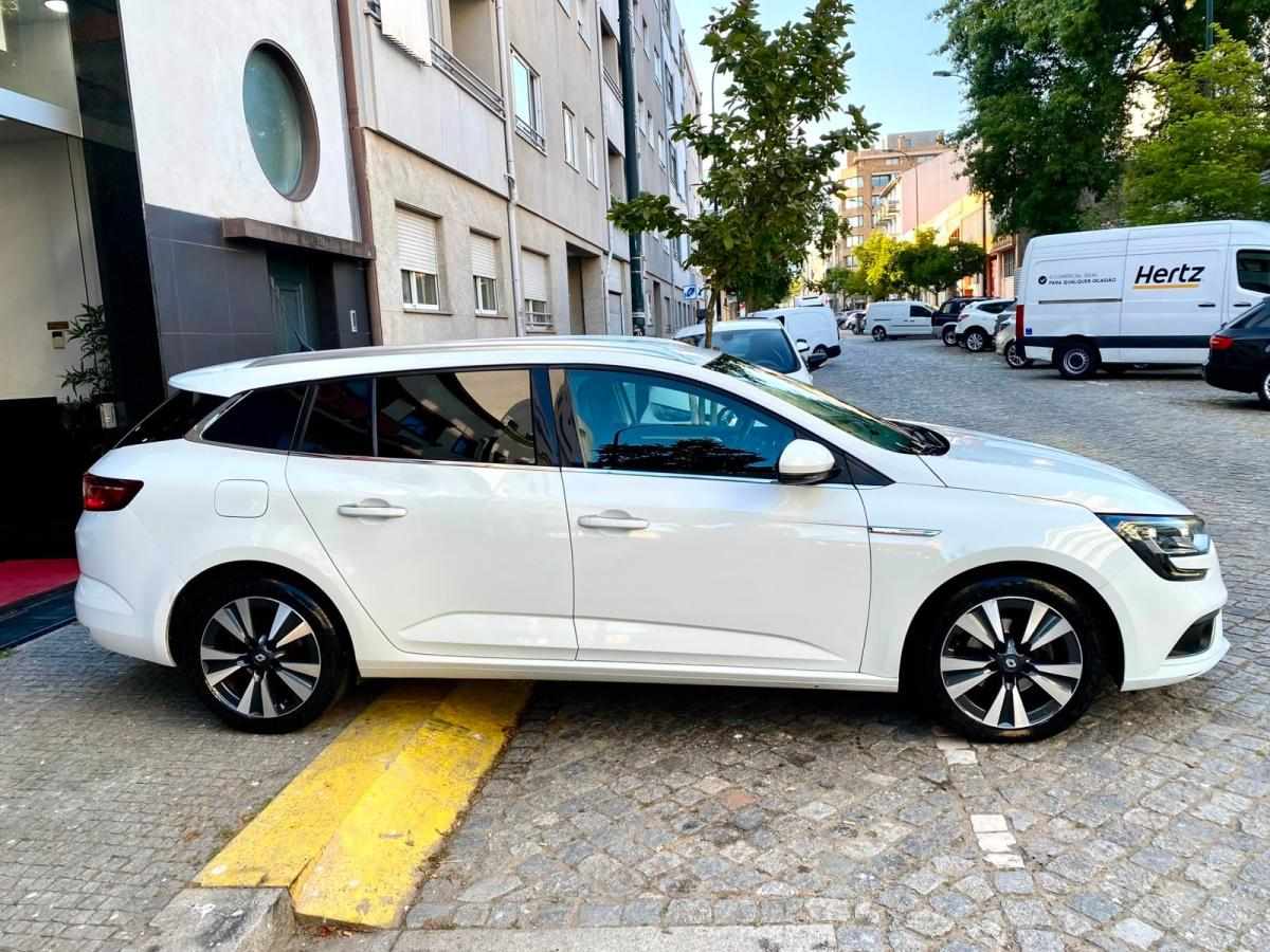 renault-megane-sport-tourer-2017-diesel-1461cc
