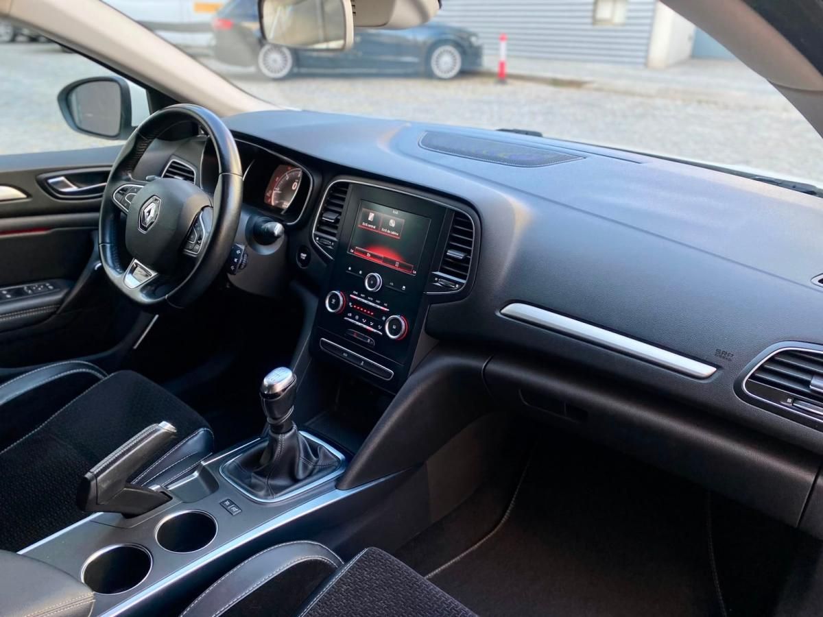 renault-megane-sport-tourer-2017-diesel-1461cc