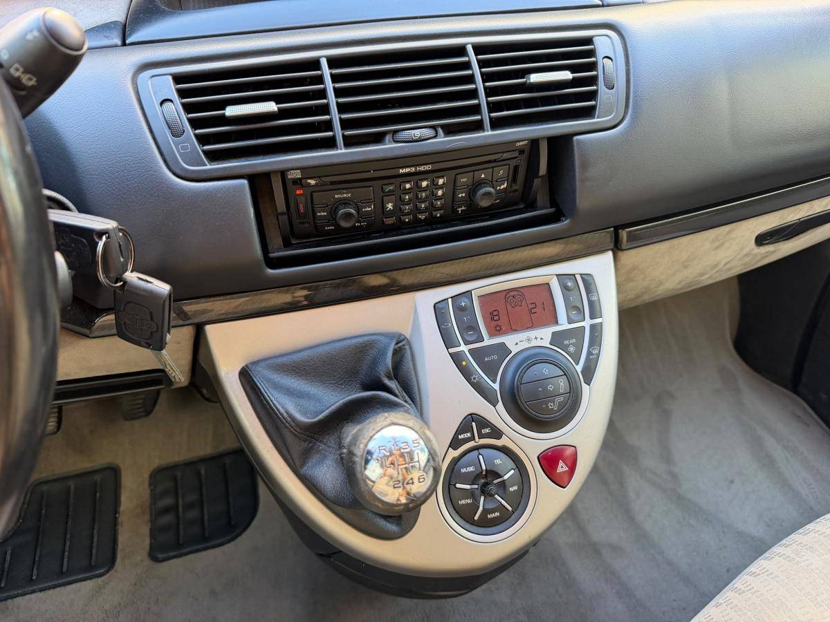 peugeot-807-2010-diesel-1997cc
