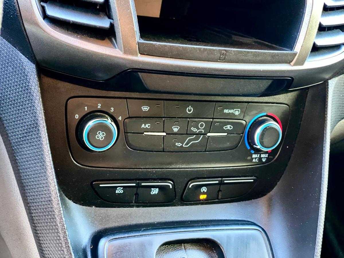 ford-transit-connect-2019-diesel-1499cc