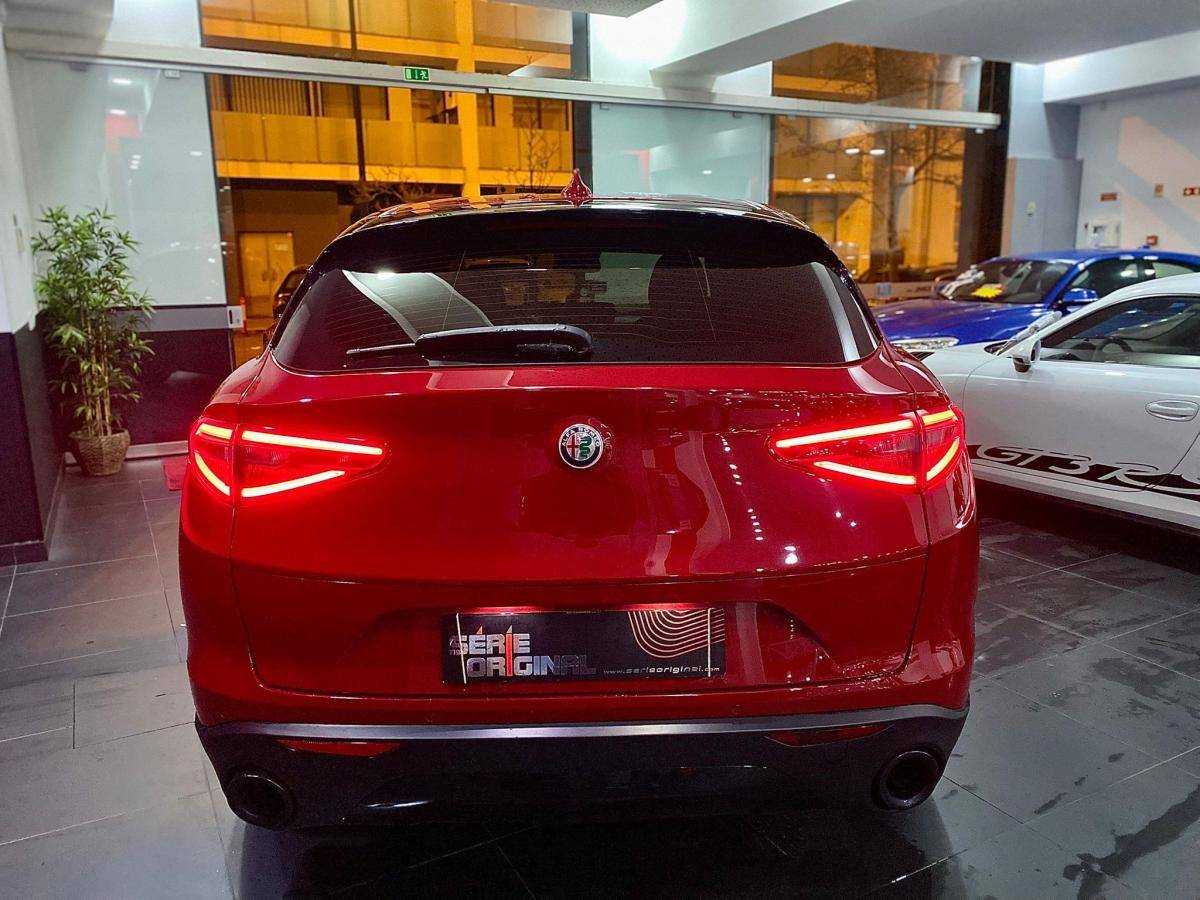 alfa-romeo-stelvio-2018-diesel-2143cc