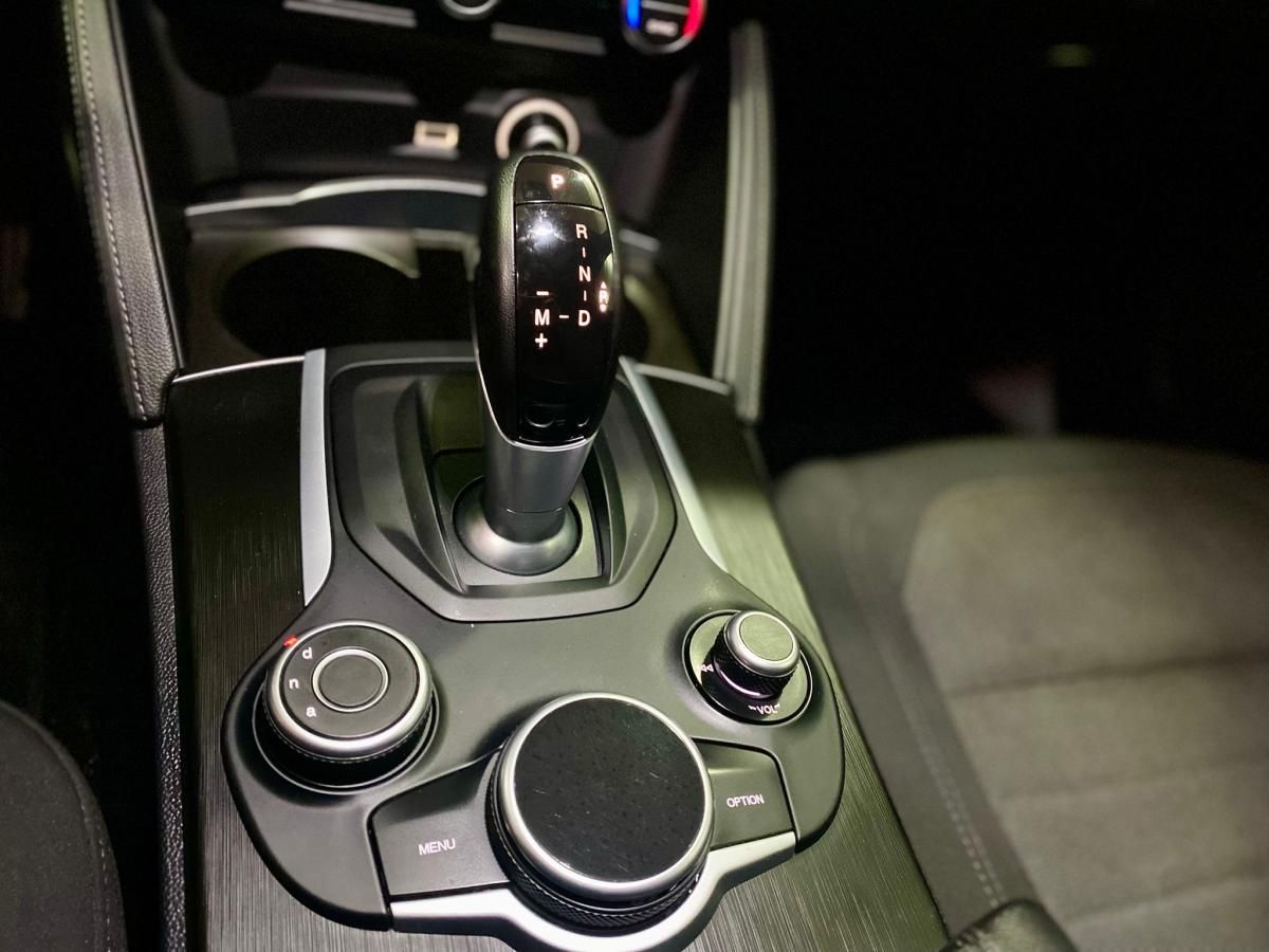alfa-romeo-stelvio-2018-diesel-2143cc