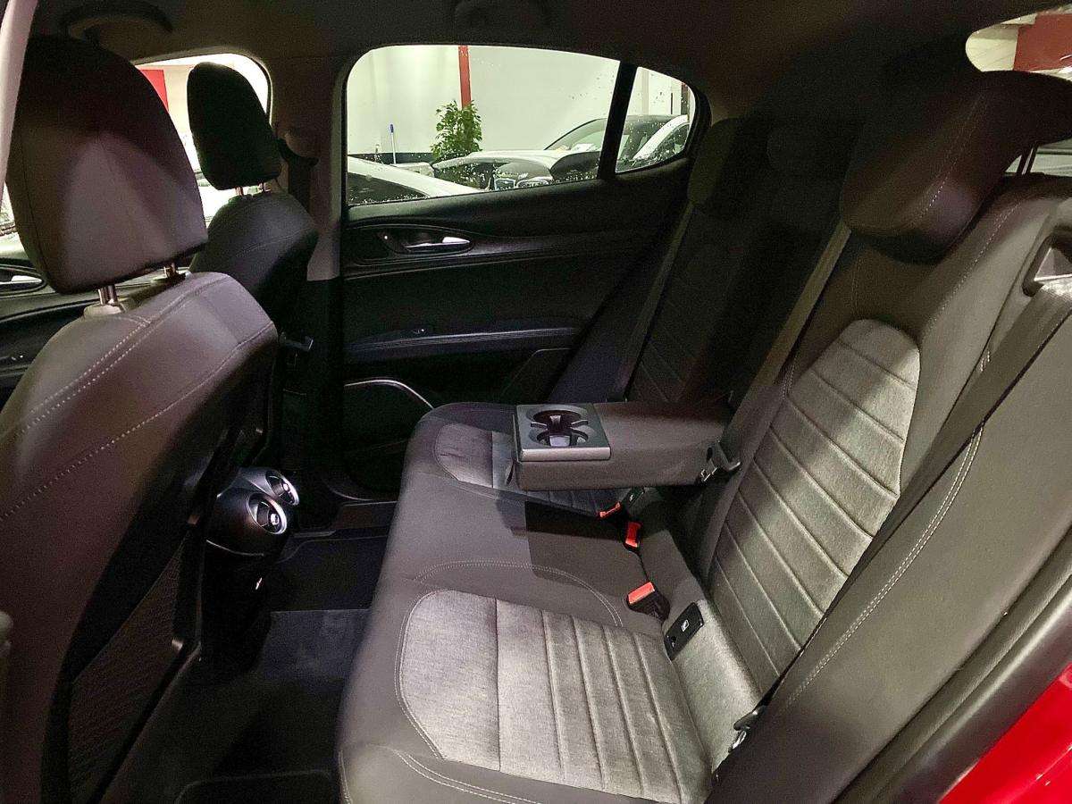 alfa-romeo-stelvio-2018-diesel-2143cc