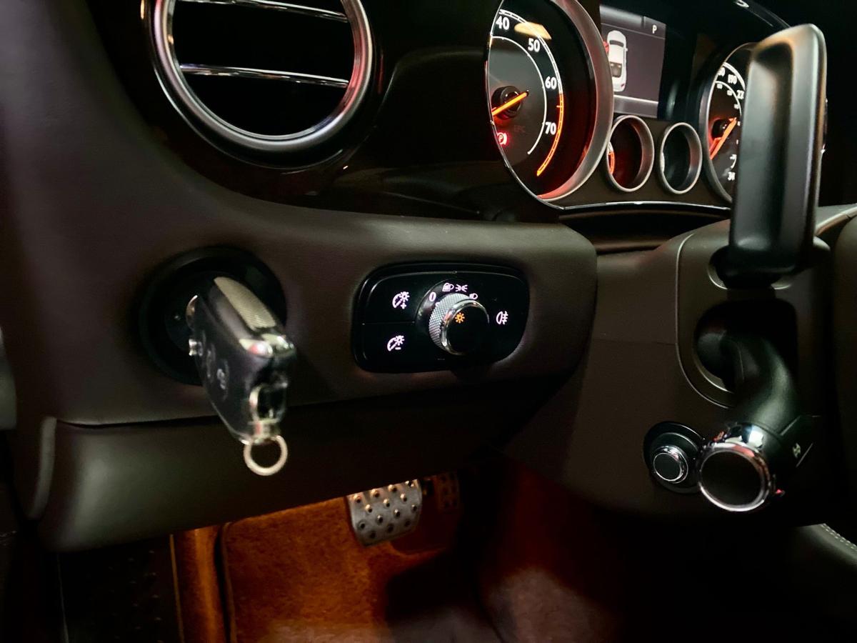 bentley-continental-2013-gasolina-3993cc