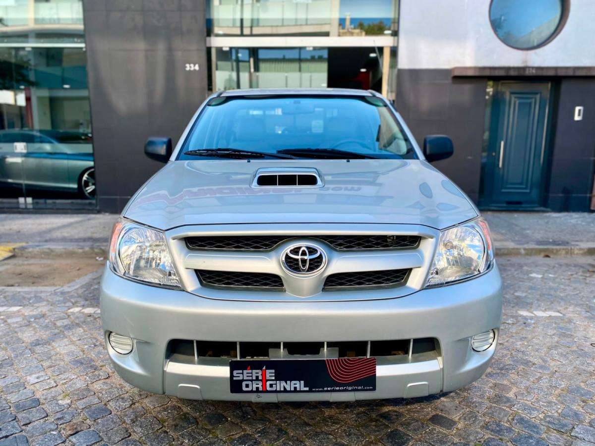 toyota-hilux-2007-diesel-2494cc