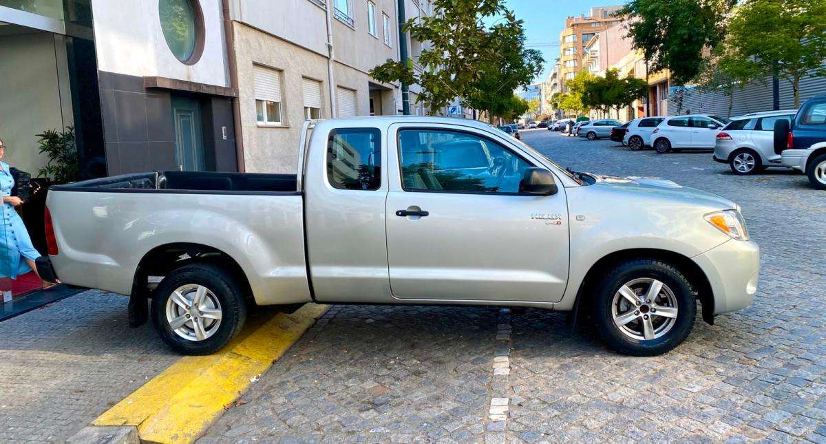 toyota-hilux-2007-diesel-2494cc