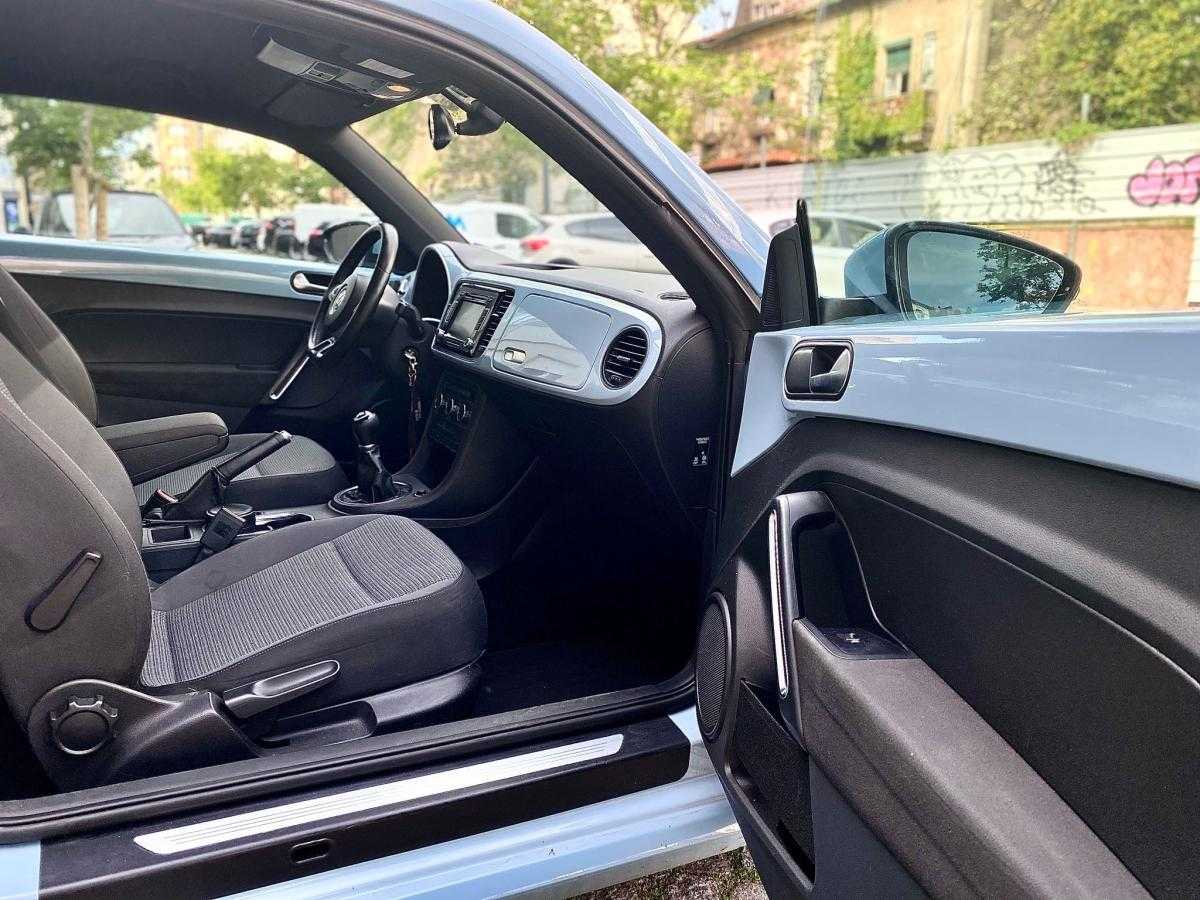 volkswagen-beetle-2012-diesel-1598cc