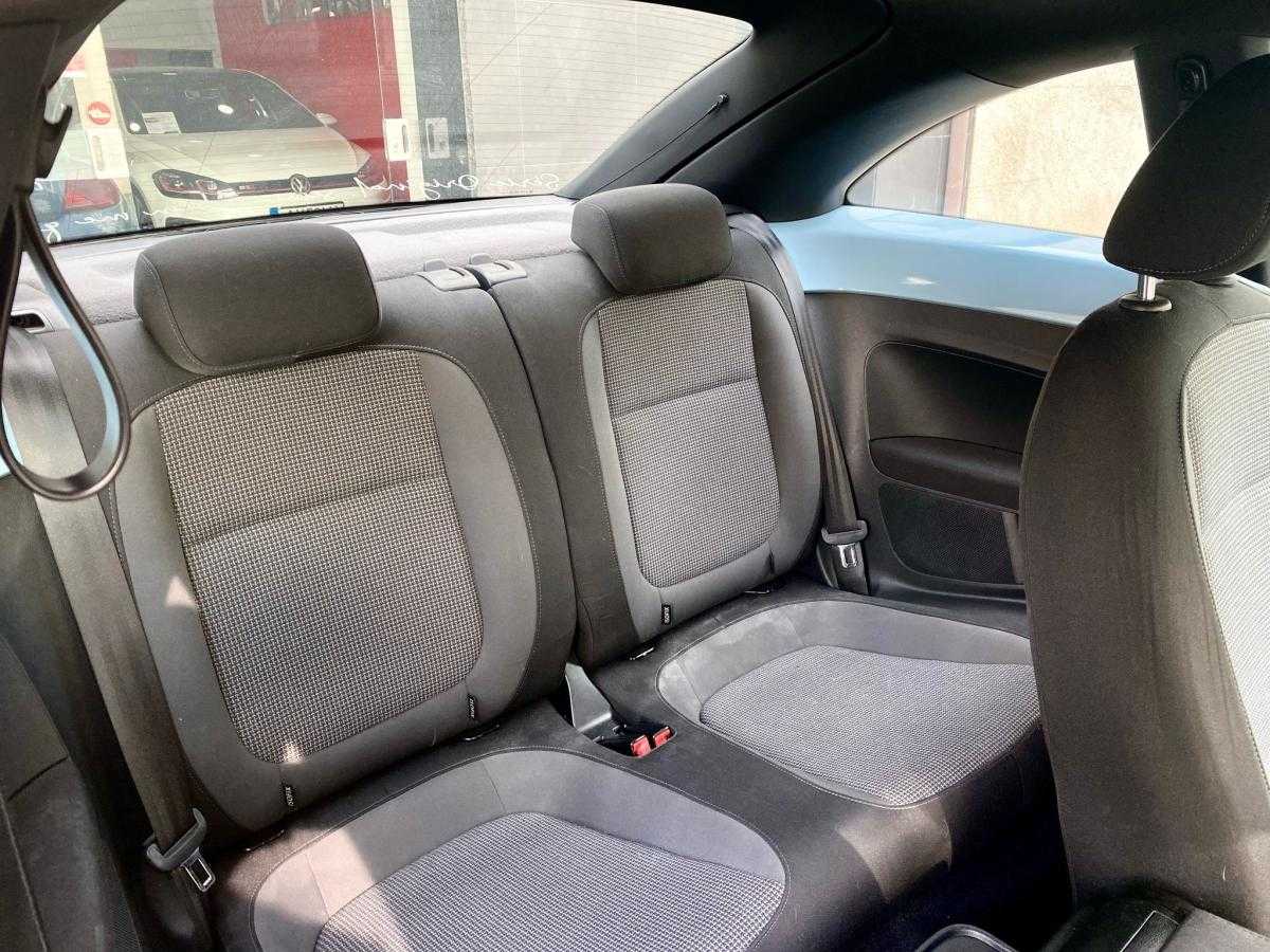 volkswagen-beetle-2012-diesel-1598cc