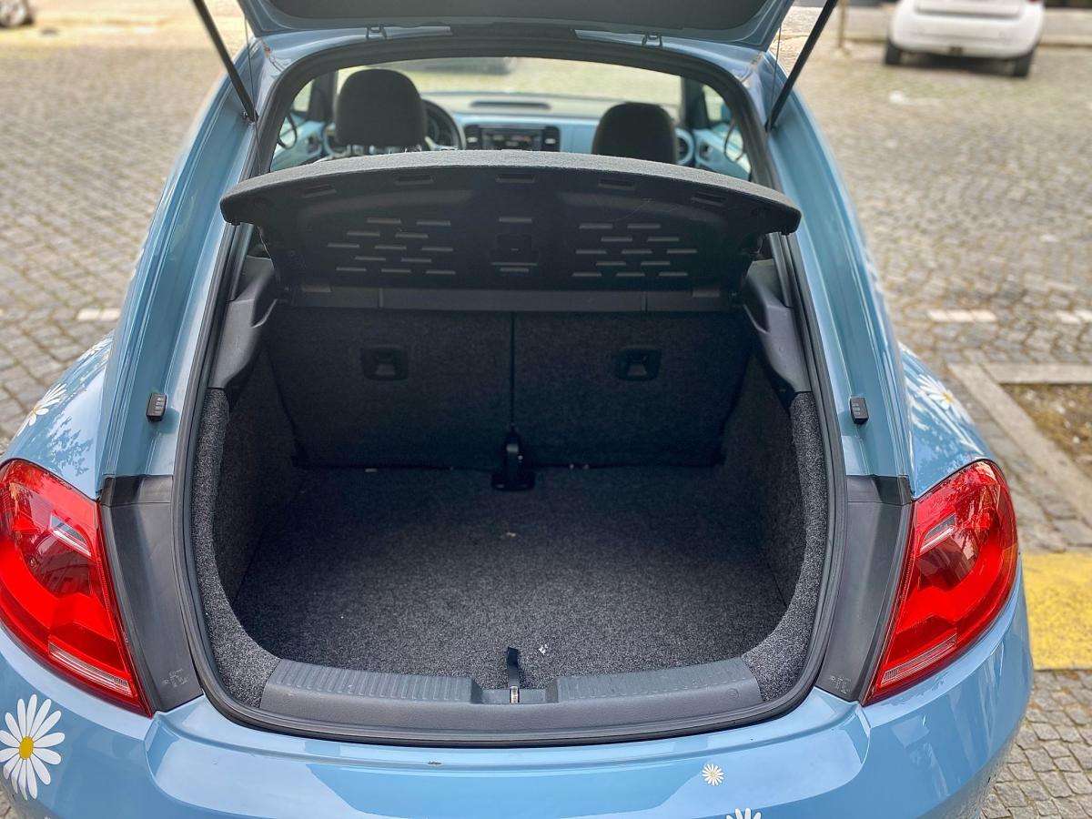 volkswagen-beetle-2012-diesel-1598cc