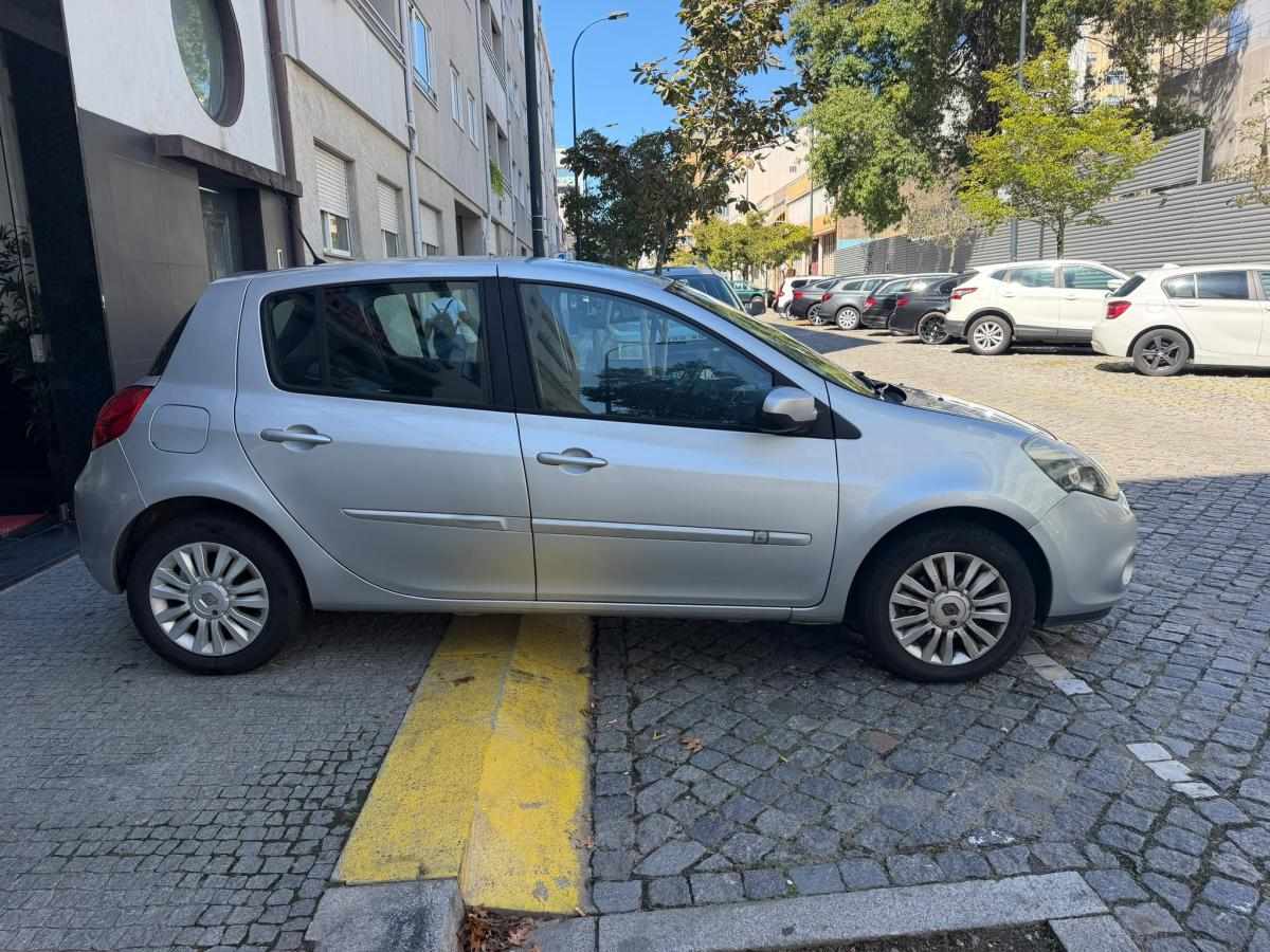 renault-clio-2009-diesel-1461cc