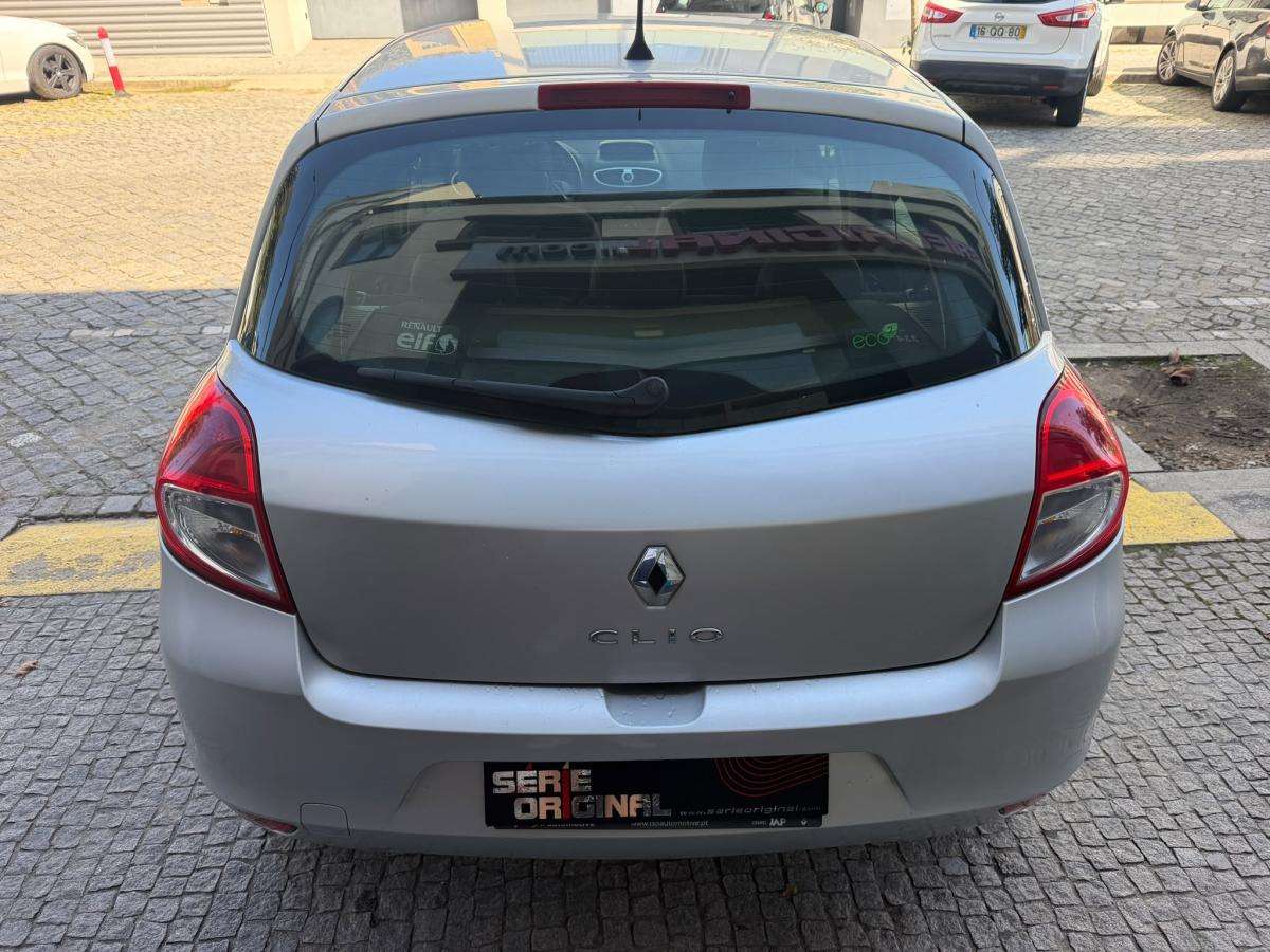 renault-clio-2009-diesel-1461cc
