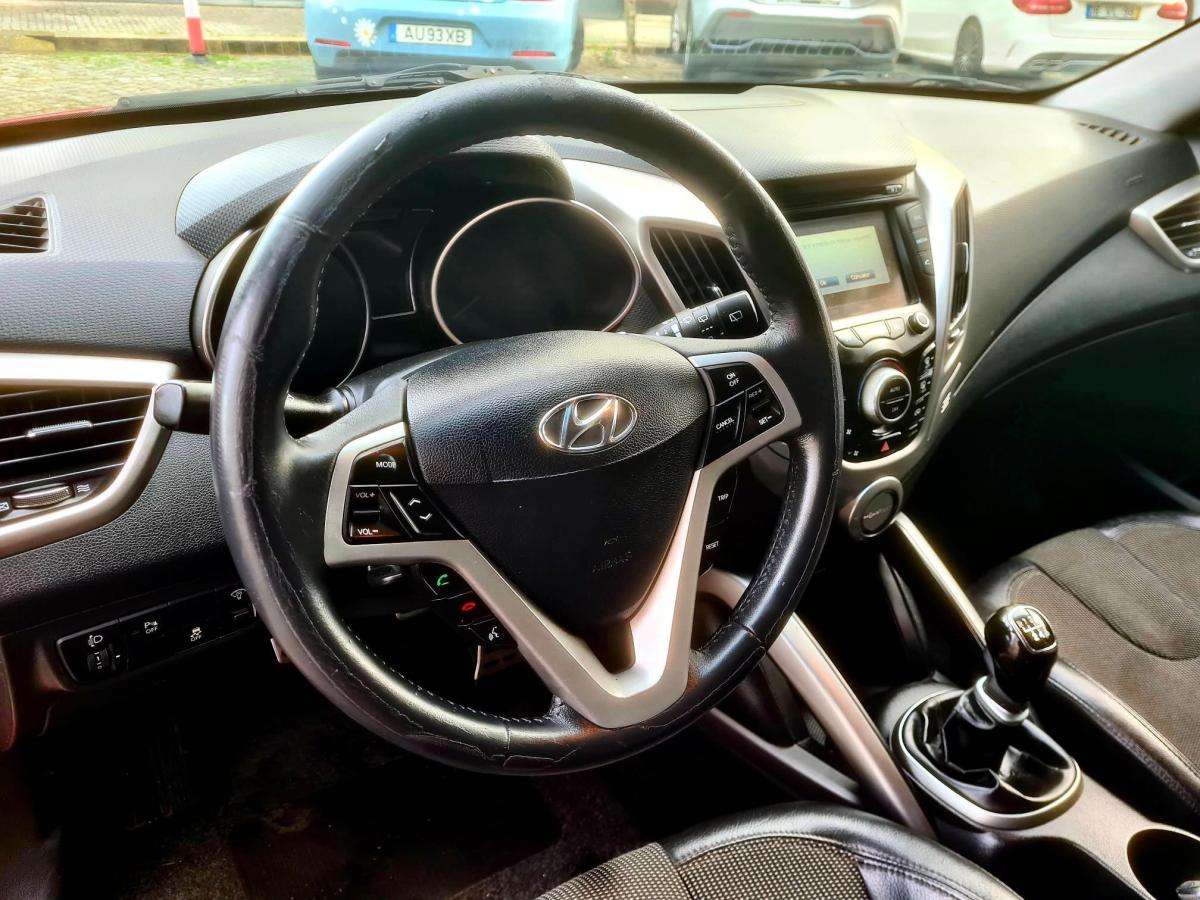 hyundai-veloster-2011-gasolina-1591cc