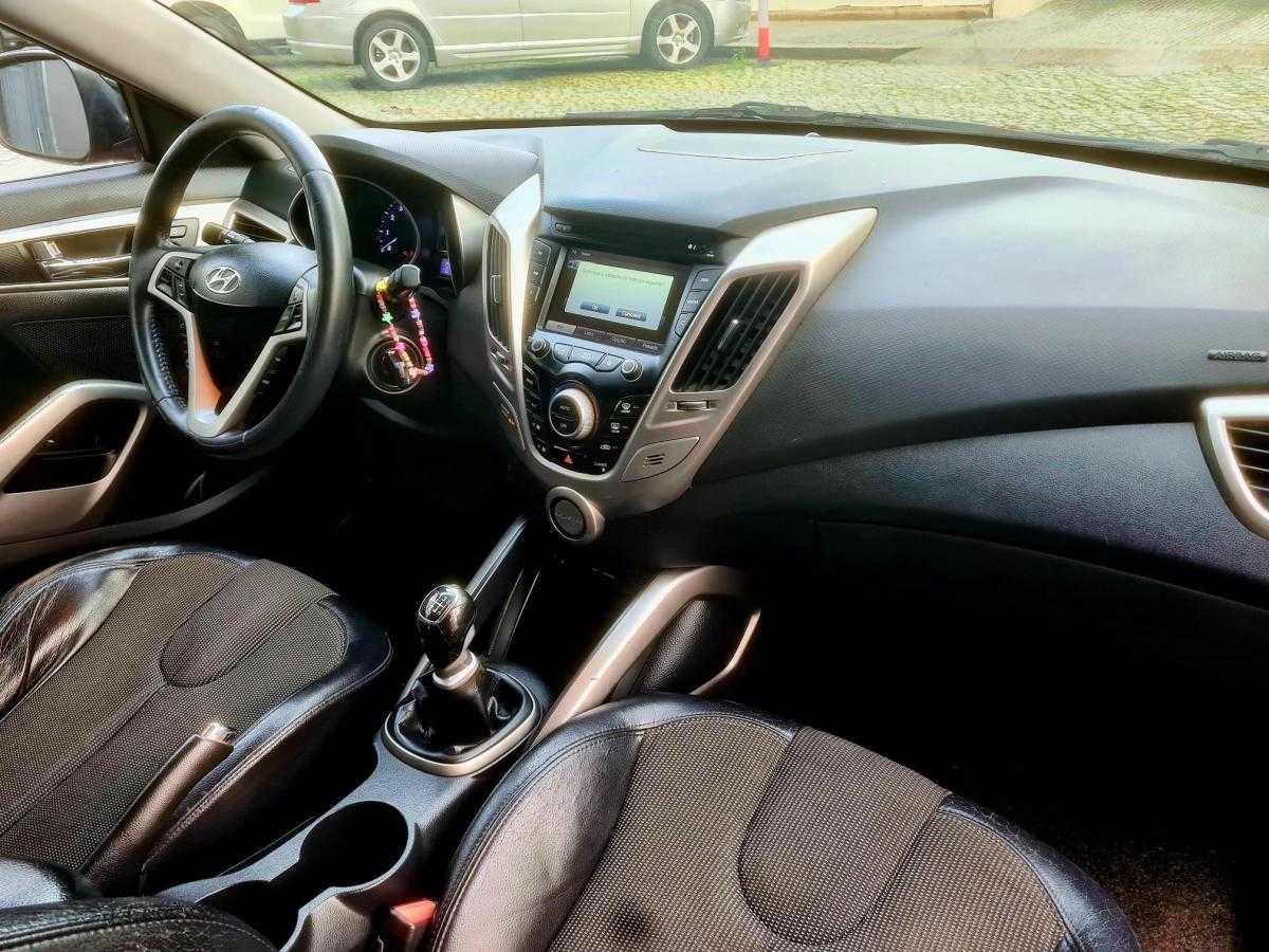 hyundai-veloster-2011-gasolina-1591cc