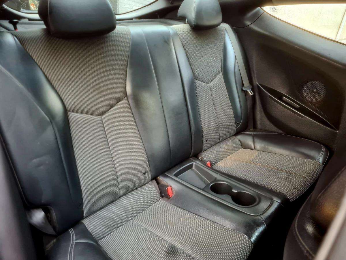 hyundai-veloster-2011-gasolina-1591cc