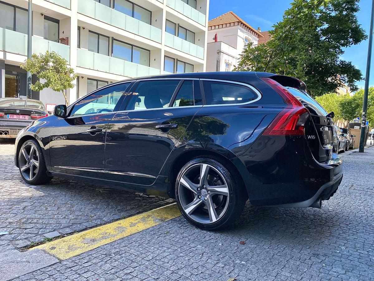 volvo-v60-2012-diesel-1560cc