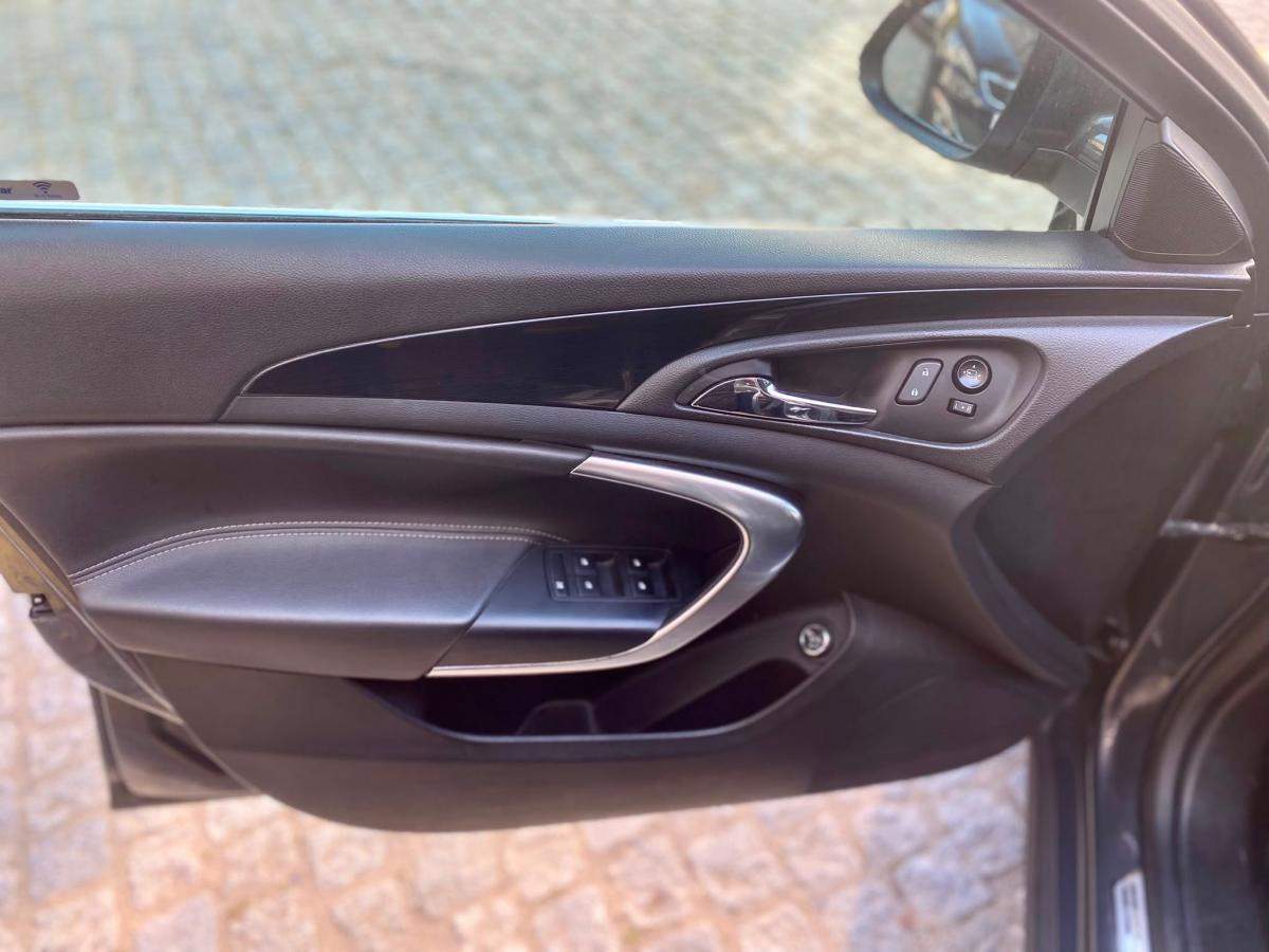 opel-insignia-sports-tourer-2015-diesel-1598cc