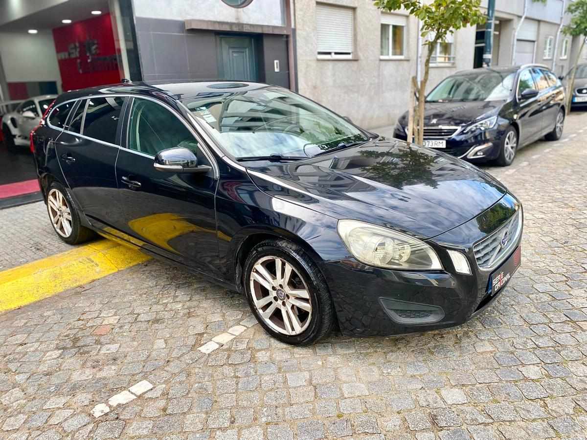 volvo-v60-2011-diesel-1560cc