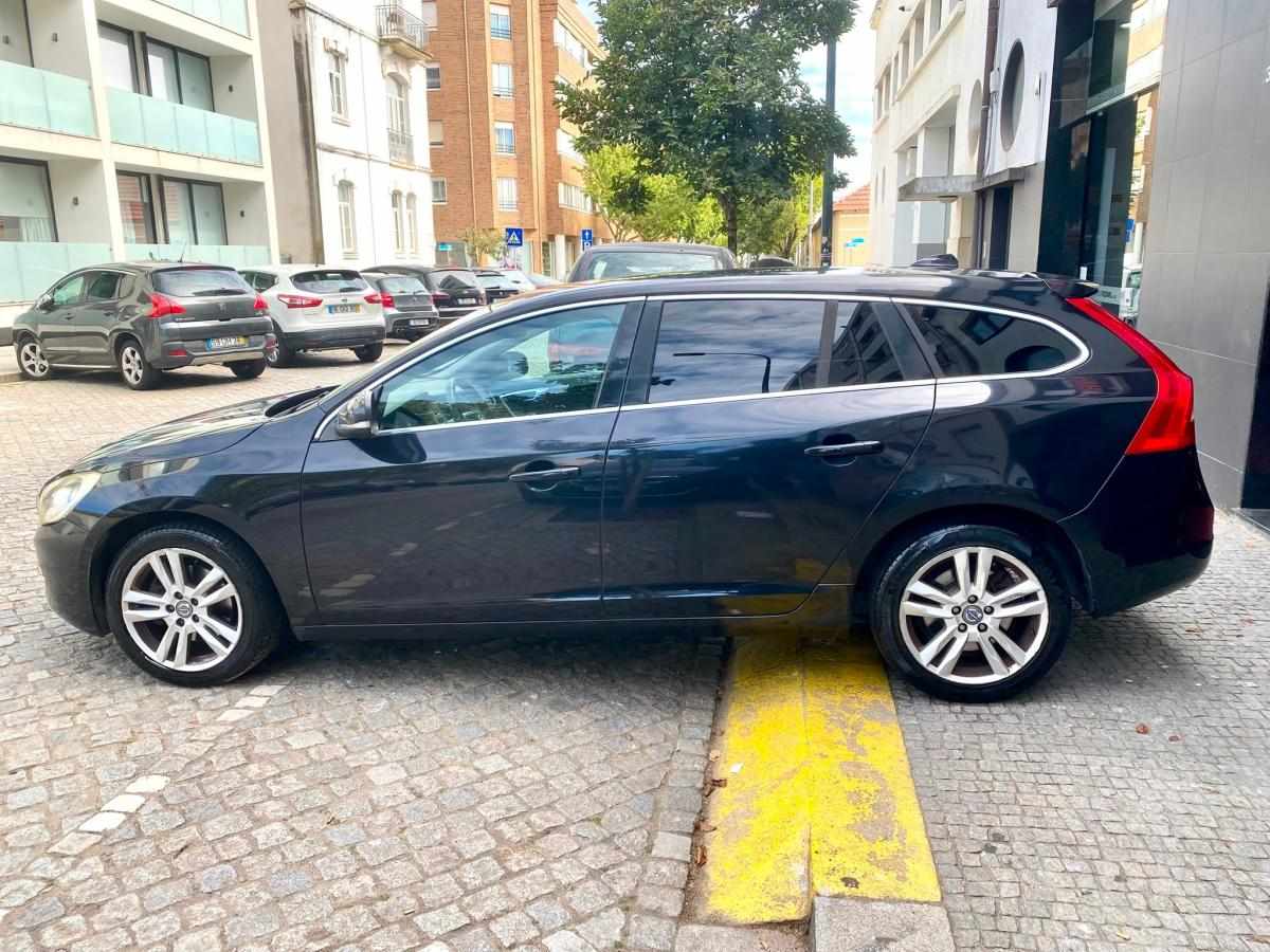volvo-v60-2011-diesel-1560cc