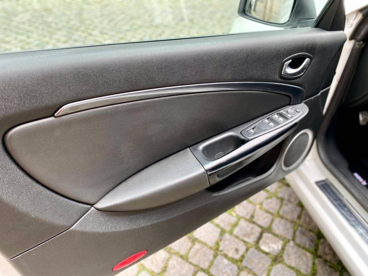 renault-megane-cc-2011-diesel-1461cc