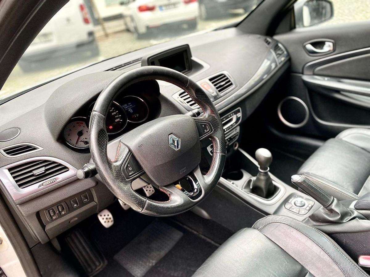 renault-megane-cc-2011-diesel-1461cc