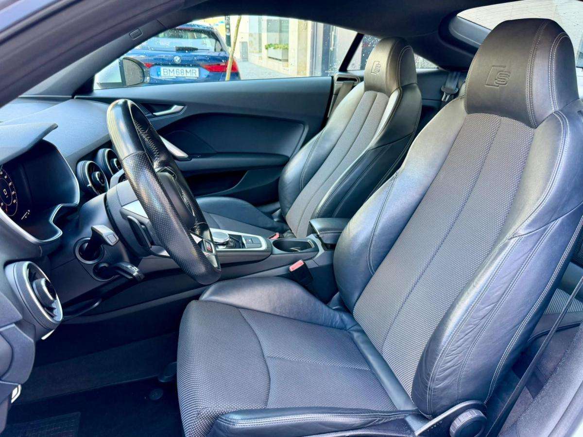 audi-tt-2015-gasolina-1984cc