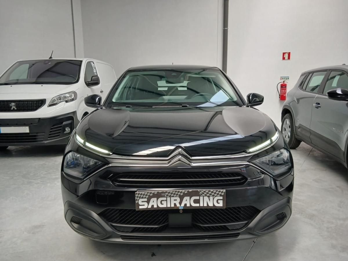 citroen-c4-2024-eletrico-136cc