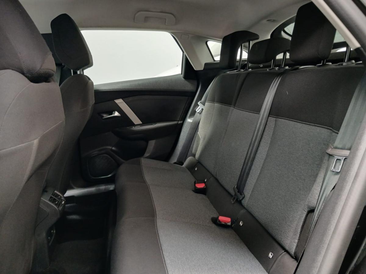 citroen-c4-2024-eletrico-136cc