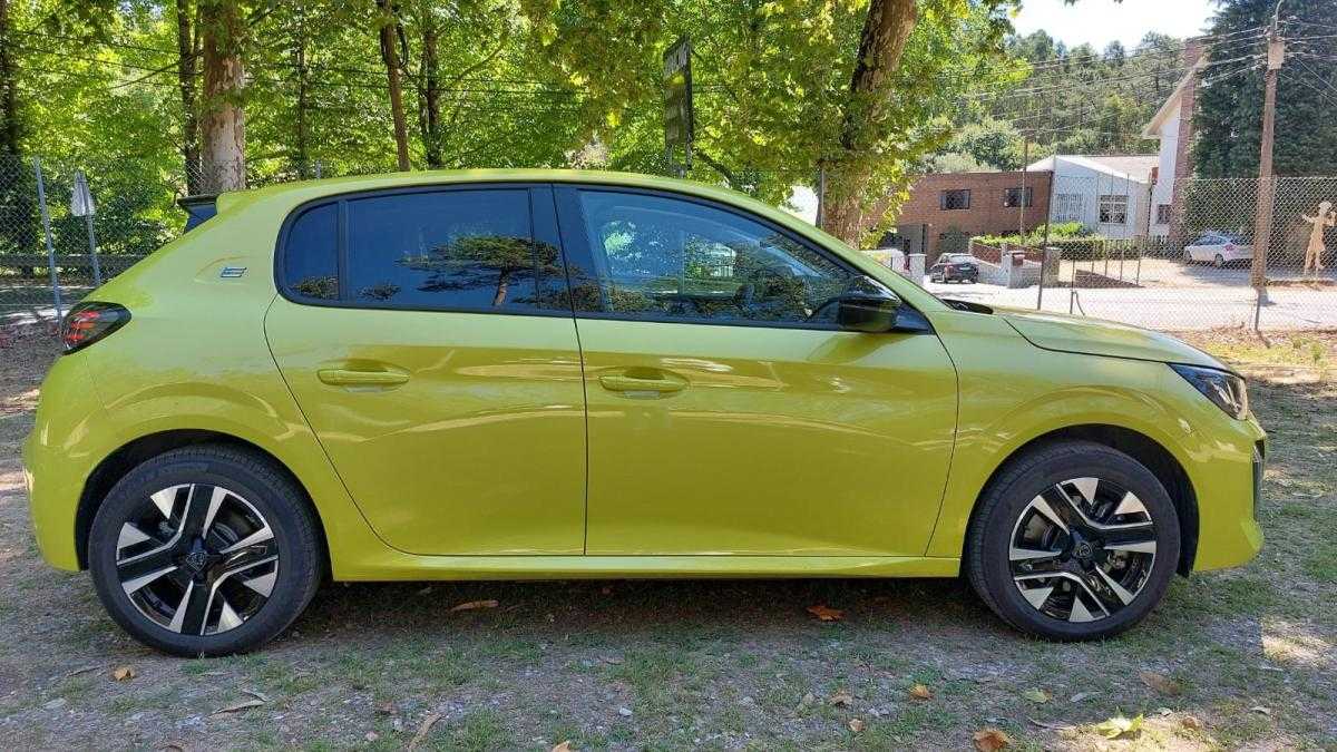 peugeot-e-208-2024-eletrico-0cc