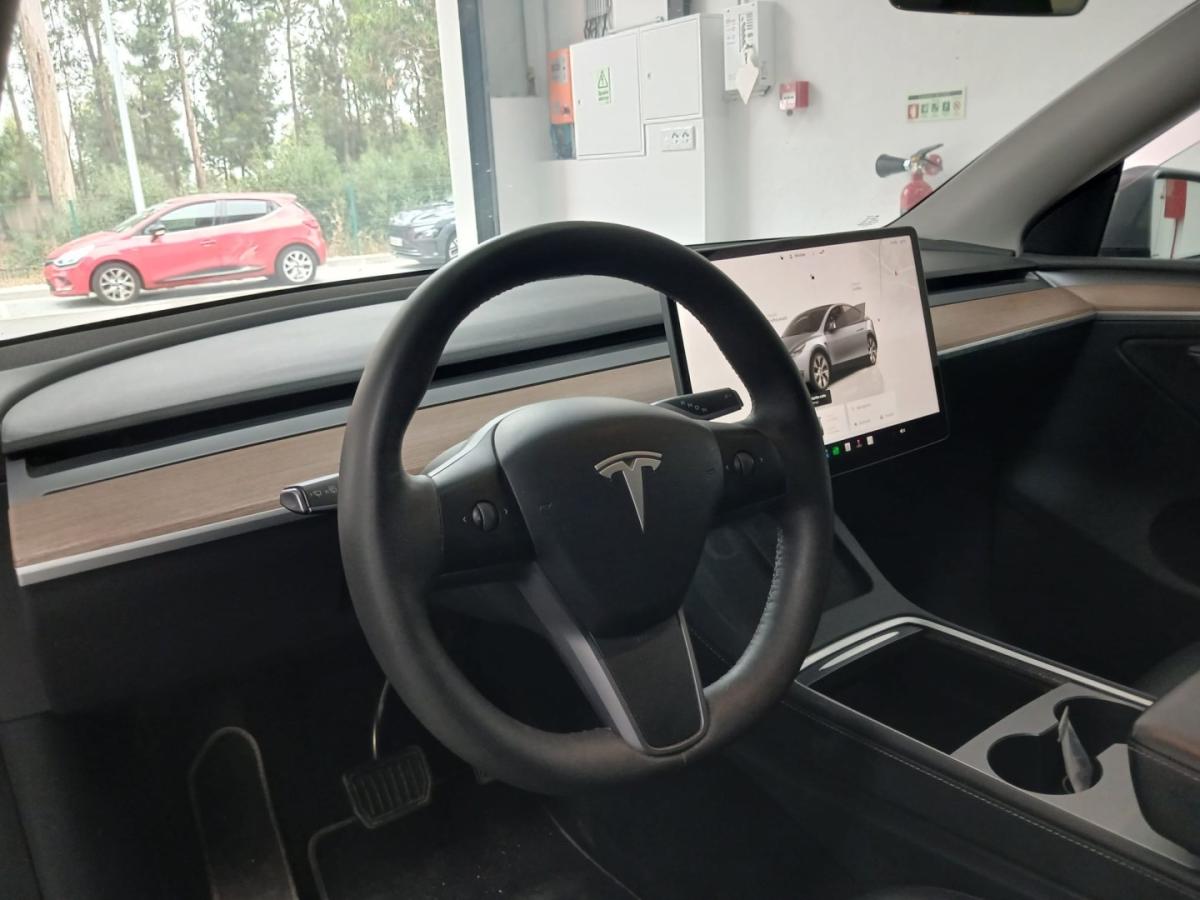 tesla-model-y-2023-eletrico-0cc