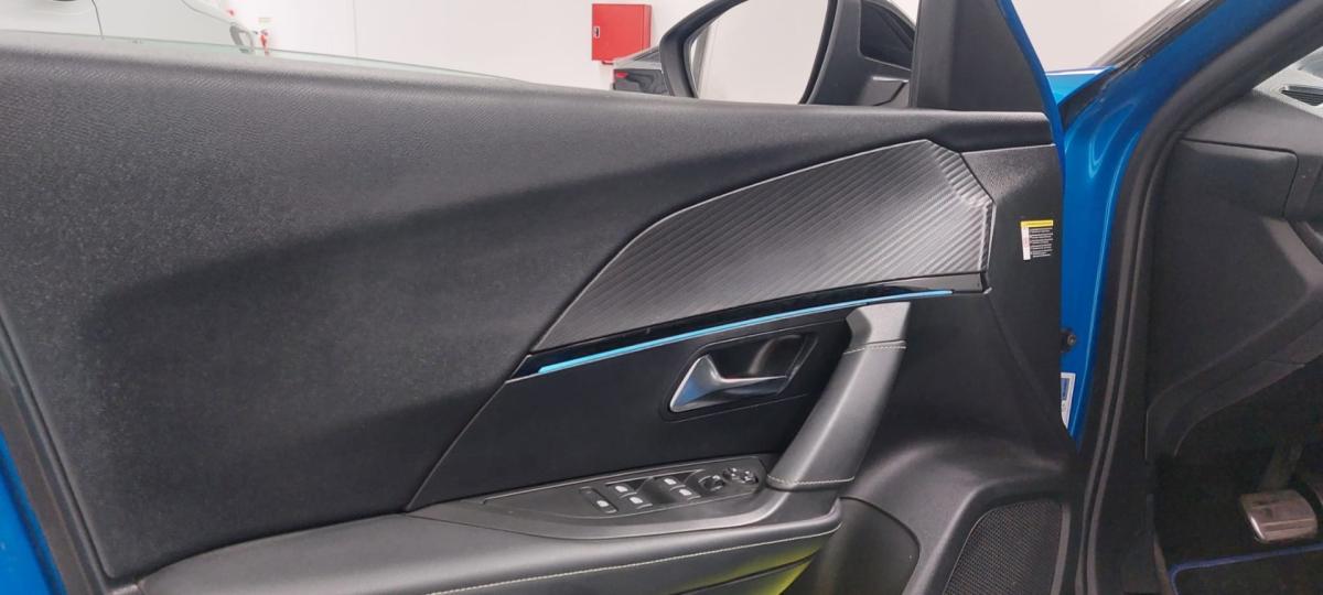 peugeot-e-2008-2023-eletrico-0cc