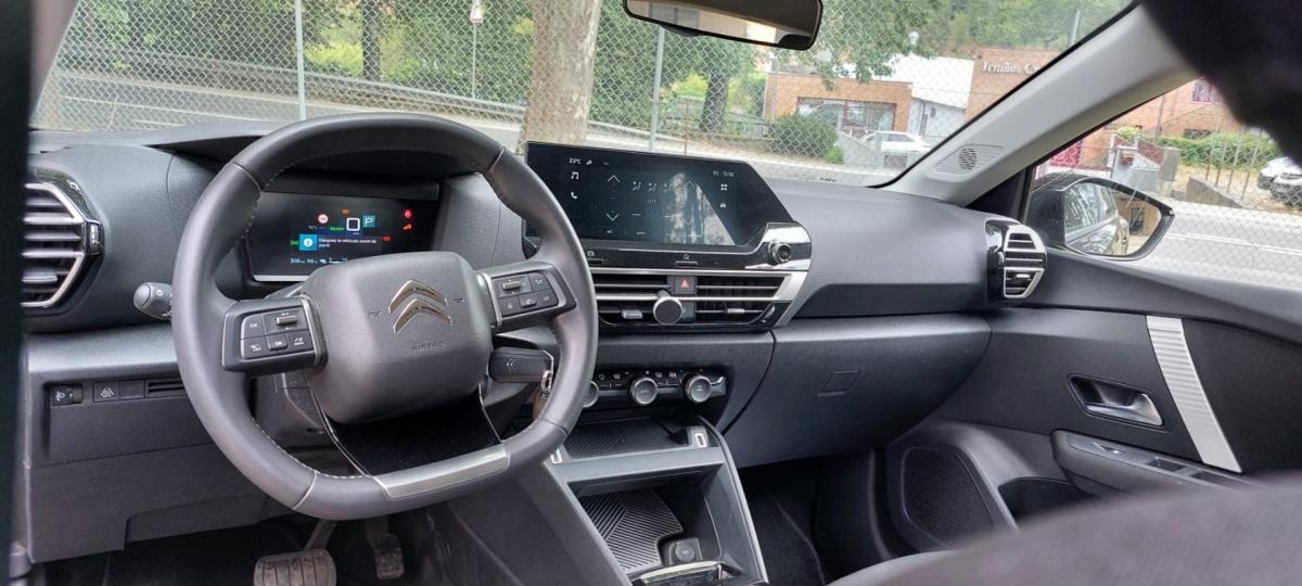 citroen-c4-2024-eletrico-136cc