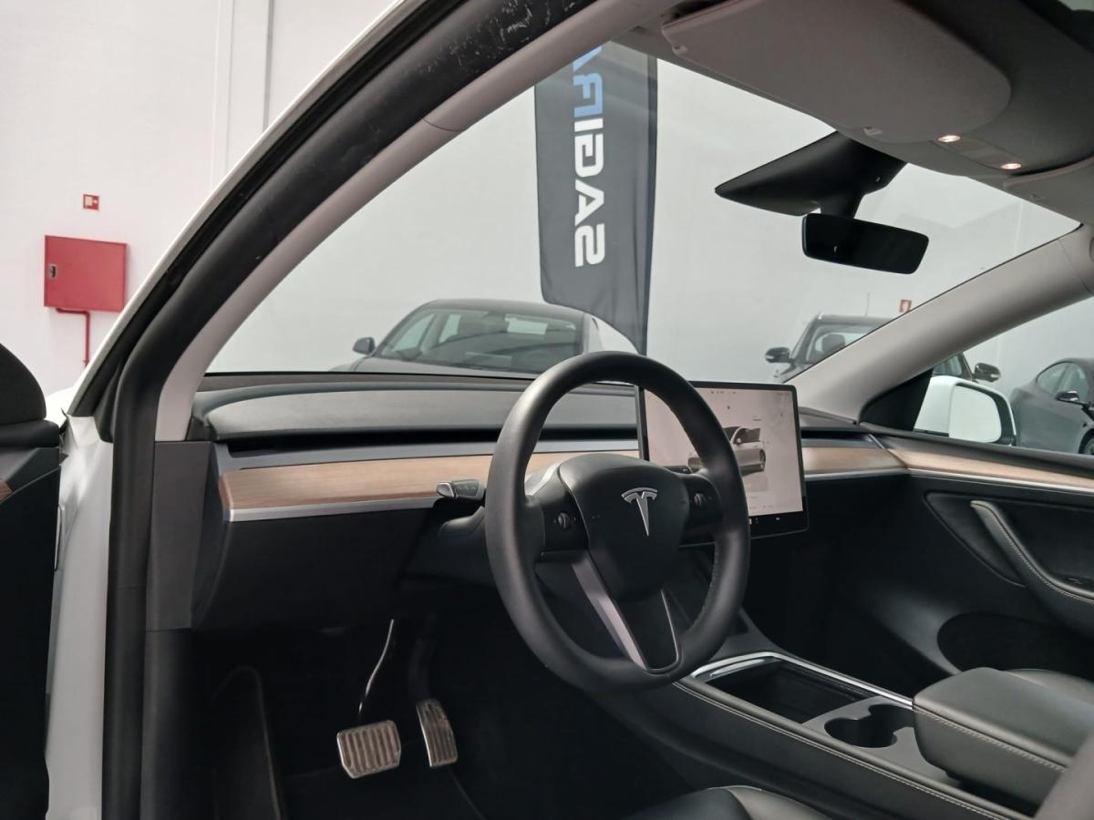tesla-model-y-2023-eletrico-0cc