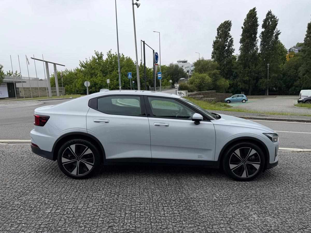 polestar-2-2022-eletrico-500cc