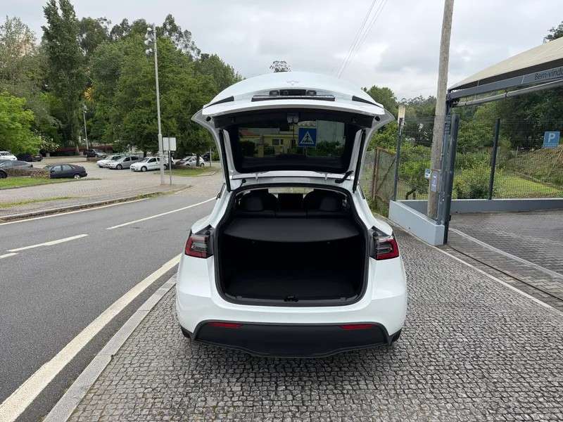 tesla-model-y-2023-eletrico-0cc
