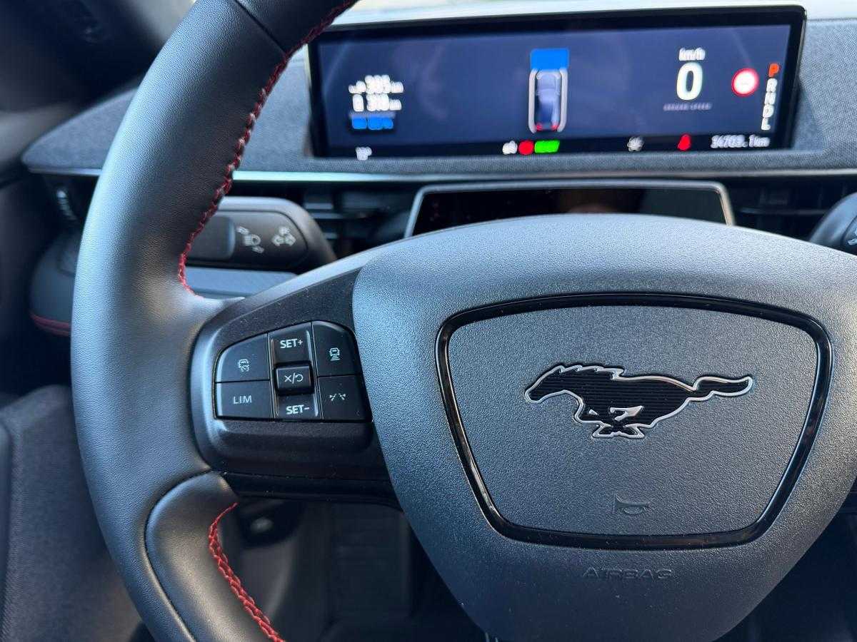ford-mustang-2022-eletrico-0cc