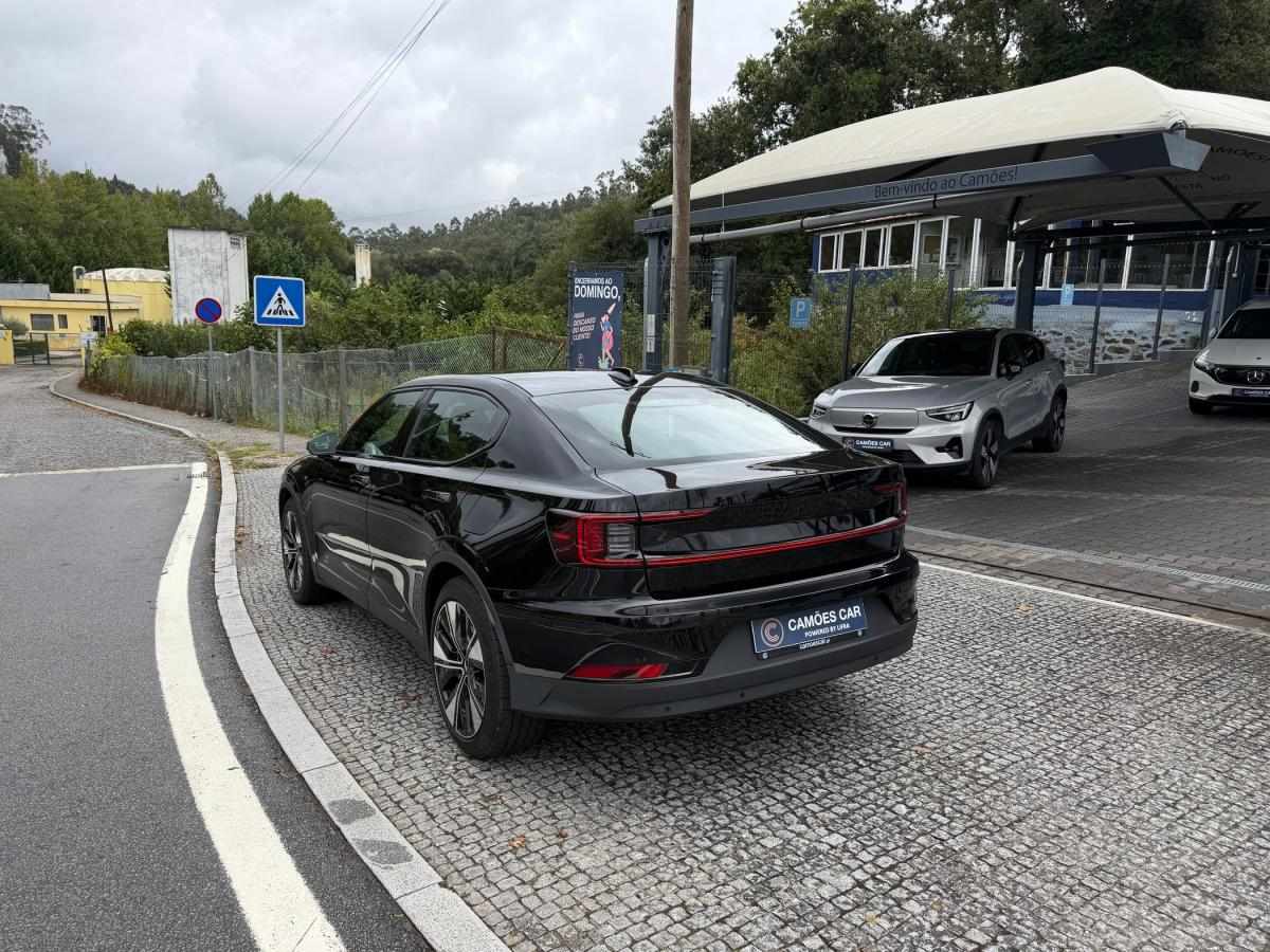 polestar-2-2023-eletrico-500cc