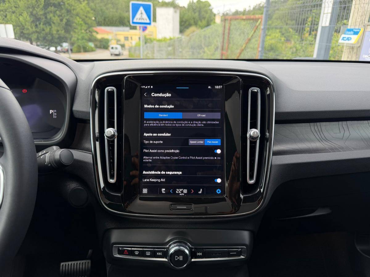 volvo-c40-2022-eletrico-0cc
